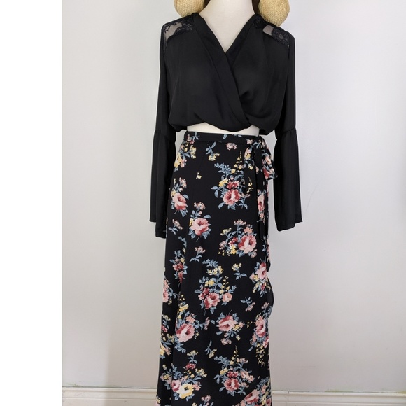 Missguided Wrapped Cropped - Picture 4 of 7